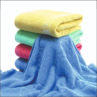 COLOR BATH TOWELS
