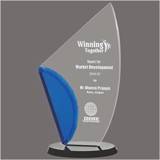 IZONE TROPHY
