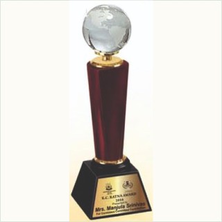 GLOBE WOOD TROPHY