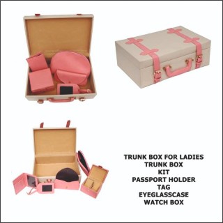 LADIES TRAVEL CASE