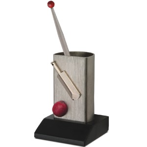cricket pen stand b